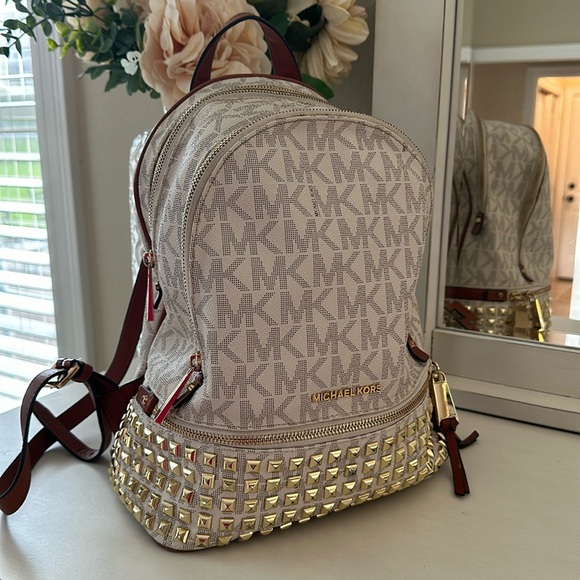 MICHAEL MICHAEL KORS Rhea studded backpack - Picture 1 of 7